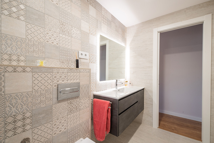 Diseño de interior para baño en Avenida Canal, realizado por Dromstudio
